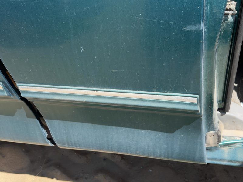 1997-1998 Ford Pickup F150 Series Rear Door Moulding RH