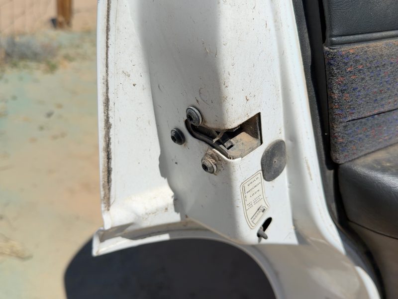 1995-2005 Blazer S10/jimmy S15 Rear Door Latch LH