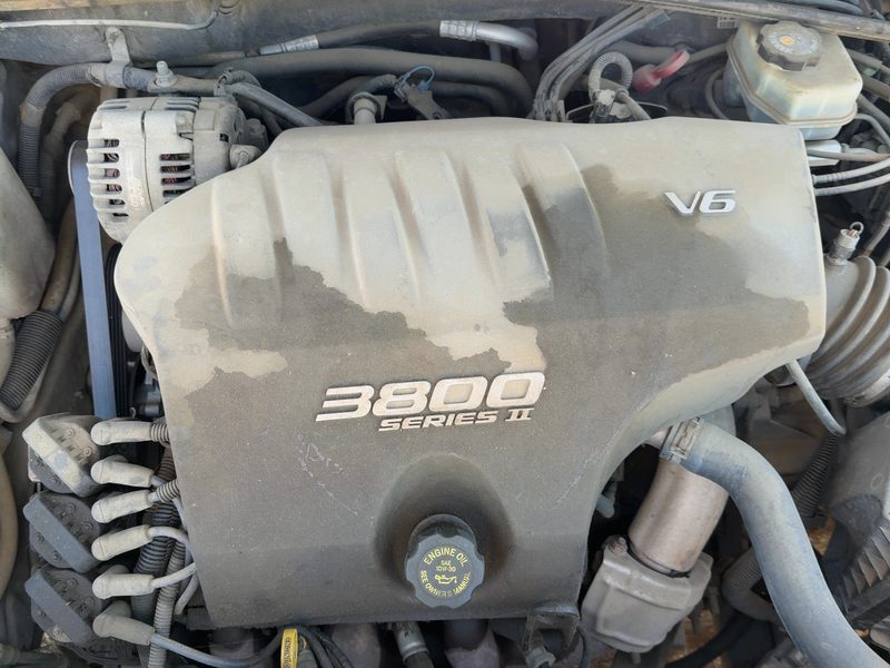 2001 Buick Lesabre (80 & Up) Engine Cover