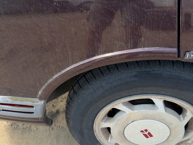 1994 Oldsmobile Eighty-eight (80 & Up) Quarter Panel Moulding RH