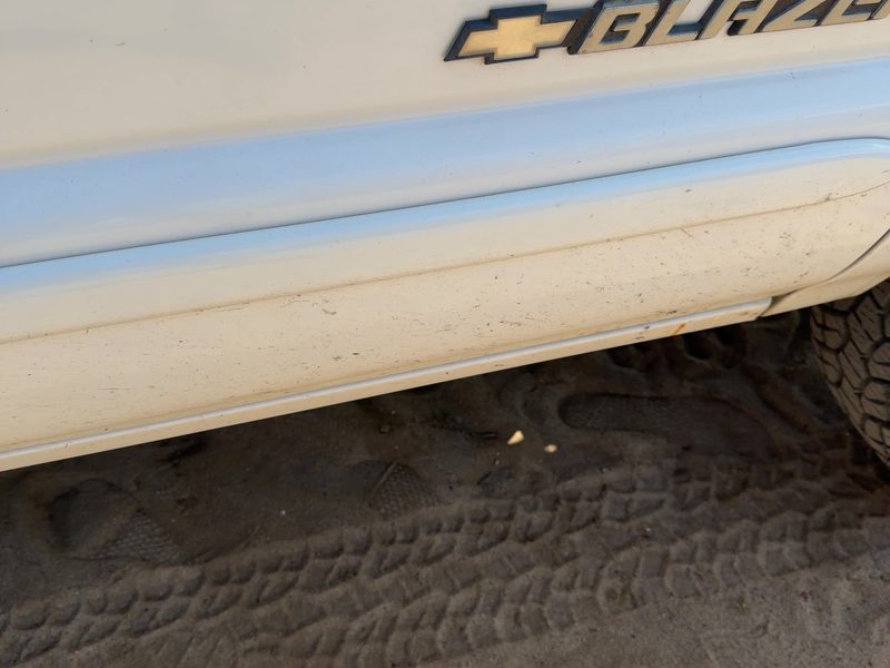 2002-2005 Blazer S10/jimmy S15 Front Door Moulding RH