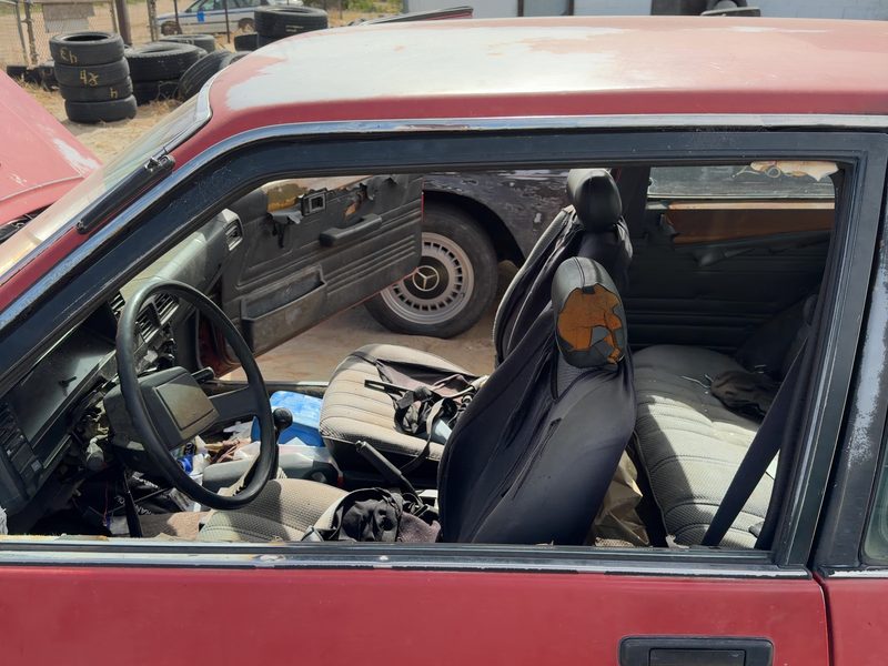1987-1988 Toyota FX (includes Fx16) Front Door Glass/Window LH