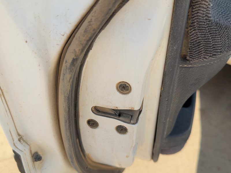 1994 Subaru Legacy/ Outback Front Door Latch LH