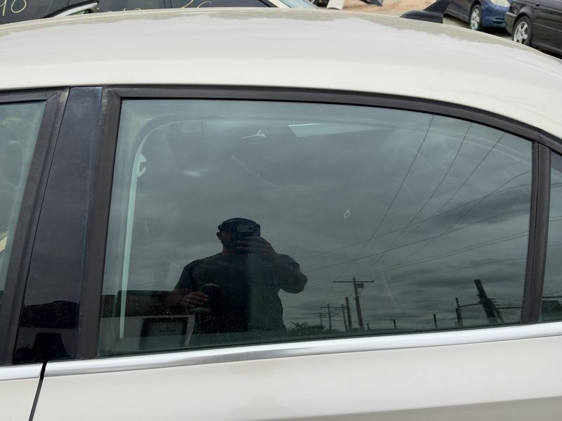 2011-2018 Jetta Except Gli Rear Door Glass/Window LH