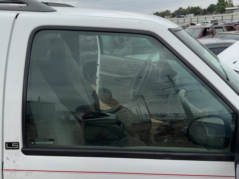 1994-2005 Blazer S10/jimmy S15 Front Door Glass/Window RH