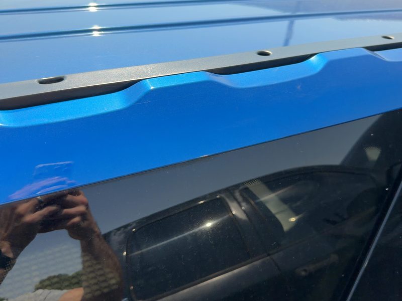 2005 Saturn Vue Quarter Panel Moulding RH