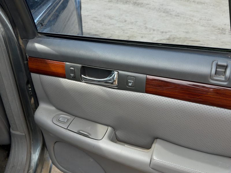 2001-2004 Cadillac Seville Rear Door Trim Panel RH