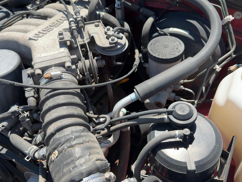 1989-1998 Nissan Pathfinder Cylinder Head LH