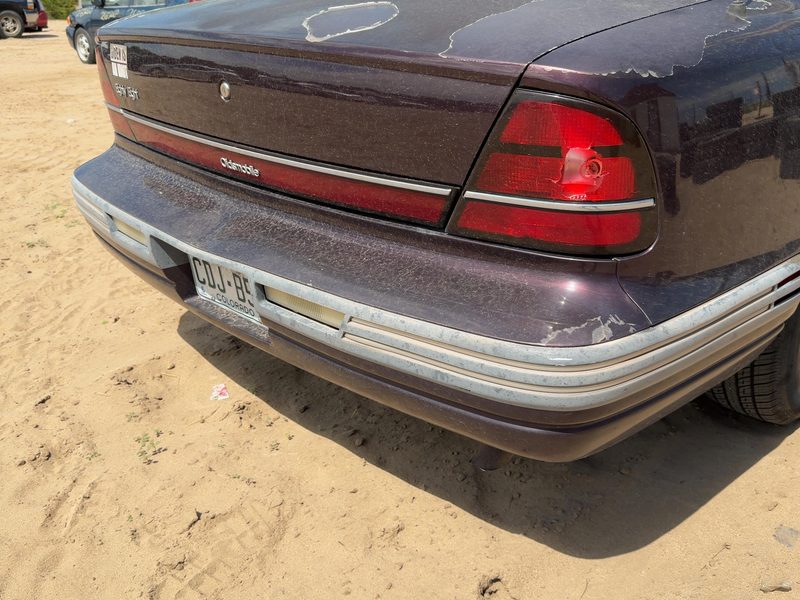 1992-1995 Oldsmobile Eighty-eight (80 & Up) Rear Bumper Assembly
