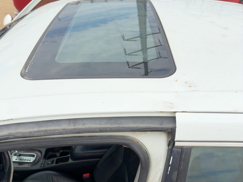 2000-2004 Infiniti I30 Roof Glass (Glass Only)