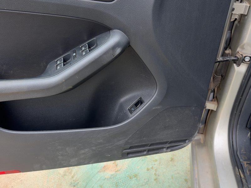 2013-2018 Jetta Except Gli Front Door Trim Panel LH