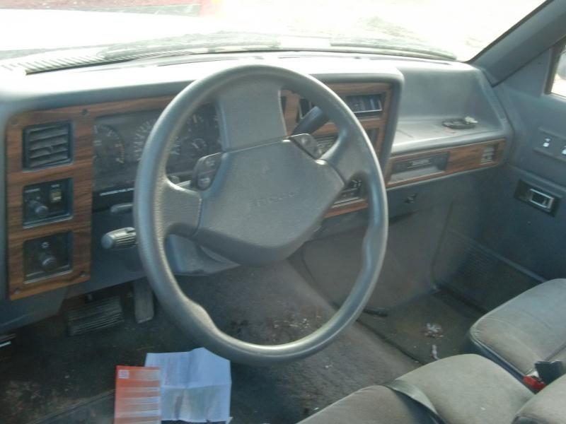 1993 Dodge Dakota (mid-size) Misc. Engine Part