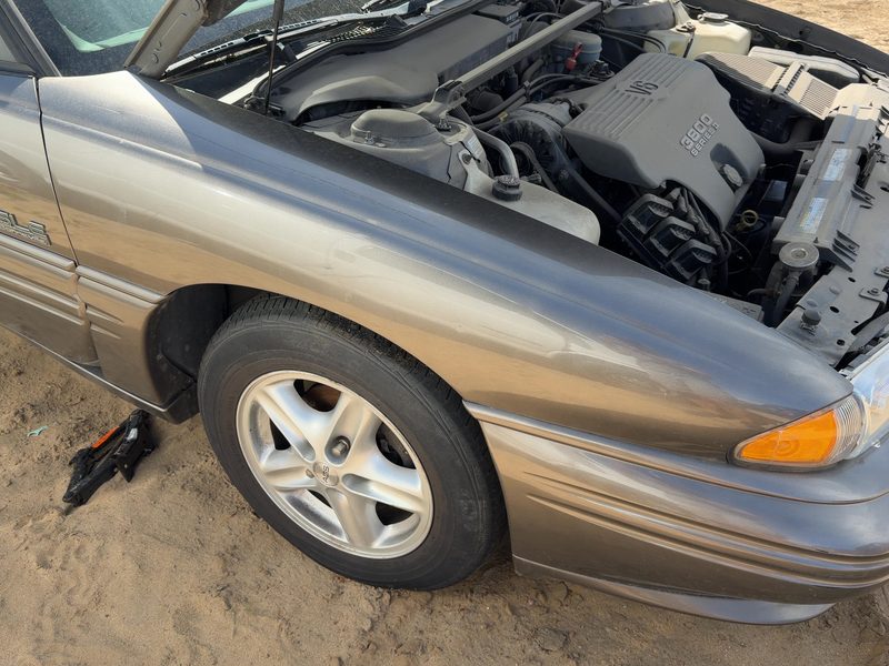 1996-1999 Pontiac Bonneville (80 & Up) Fender RH