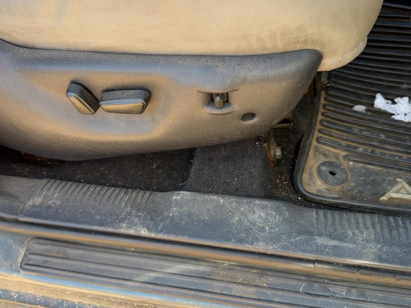 2002 Jeep Grand Cherokee Seat Track RH