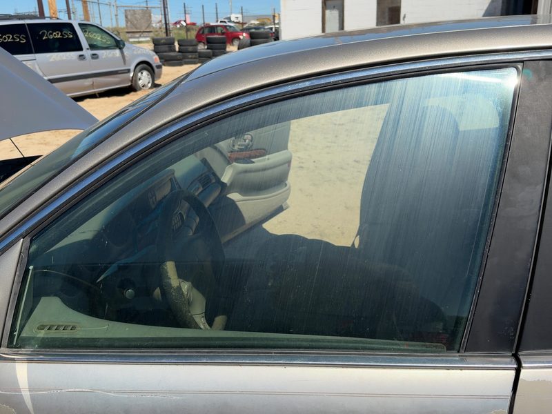 2000-2005 Buick Lesabre (80 & Up) Front Door Glass/Window LH