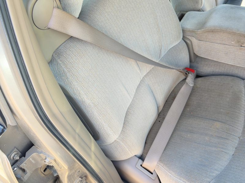 2000-2001 Buick Lesabre (80 & Up) Front Seat Belt RH