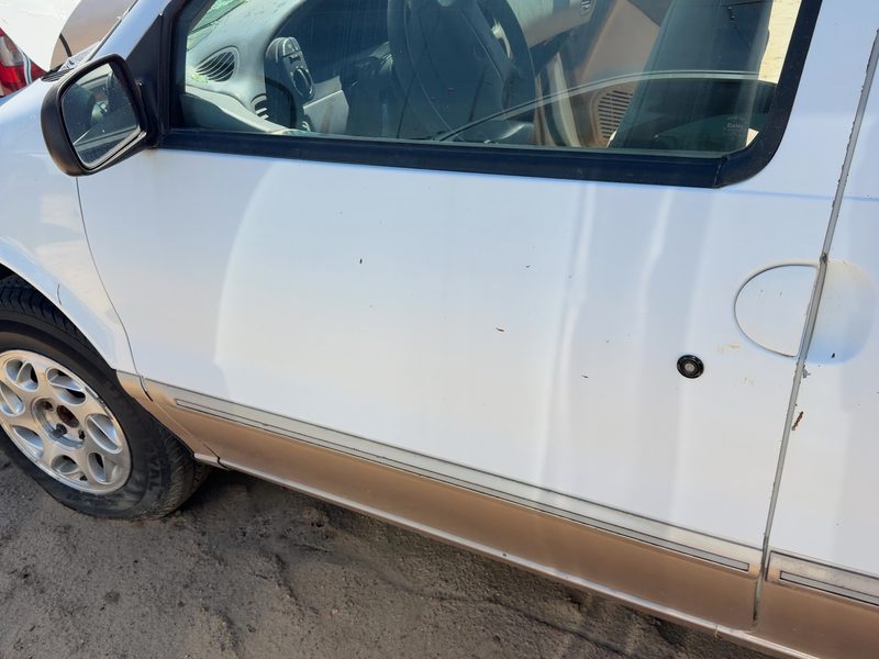 1996-1998 Mercury Villager Front Door LH