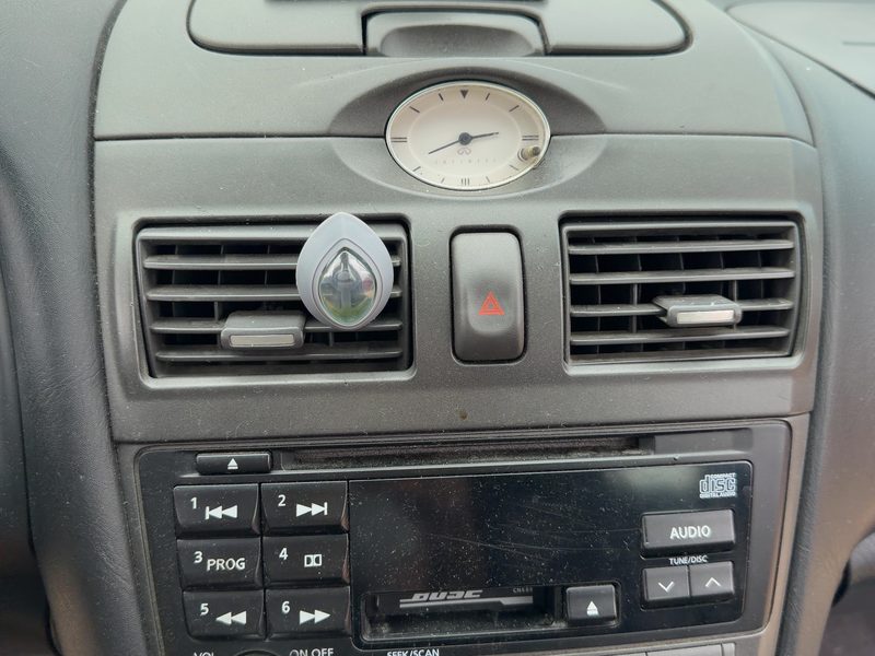 2000 Infiniti I30 Dash Panel