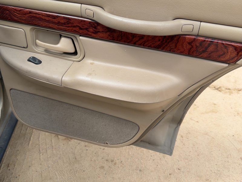 2000-2002 Mercury Grand Marquis (79 & Up) Rear Door Trim Panel RH