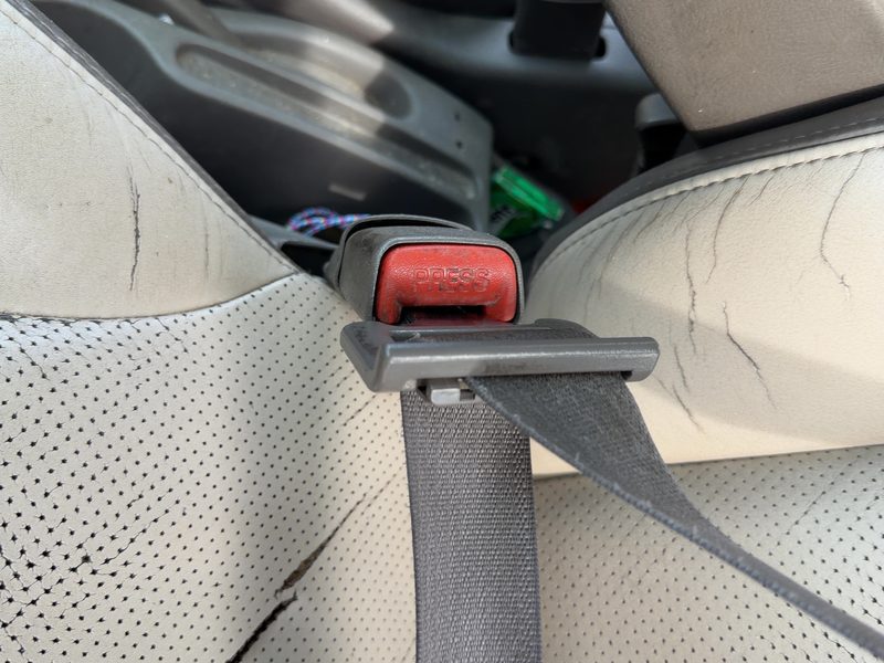 2001-2005 Pt Cruiser Front Seat Belt LH