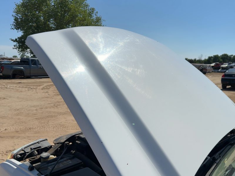 2005-2007 Chevrolet 2500 Silverado Pickup Hood