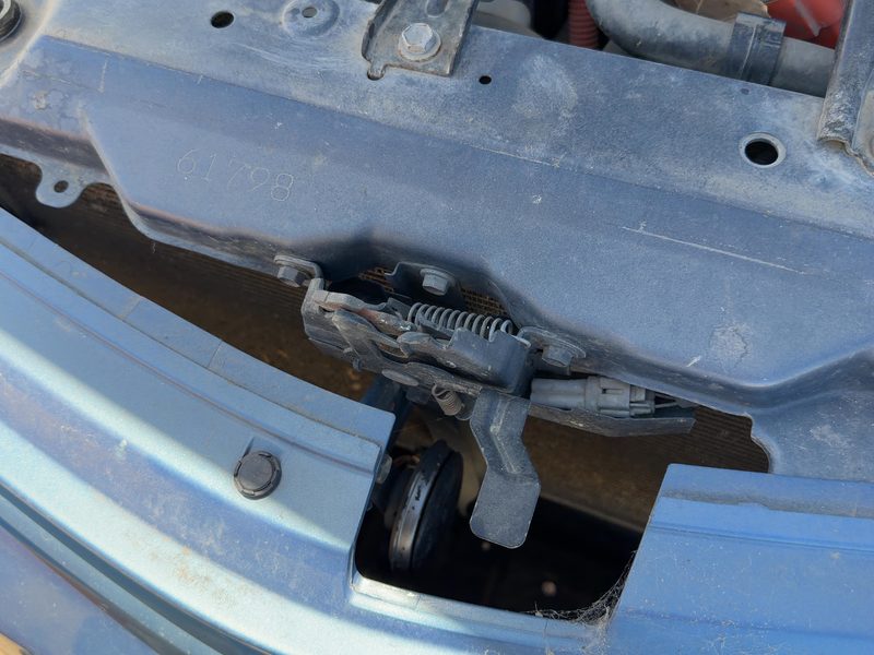 2004-2009 Toyota Prius Radiator Support