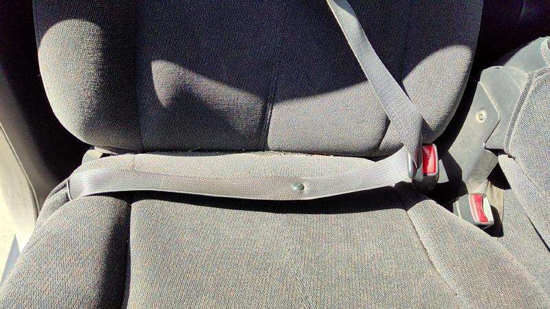 2001-2002 GMC Sierra 2500 Pickup Front Seat Belt