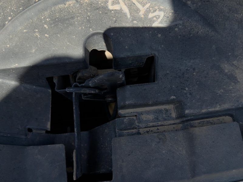 2006-2007 Monte Carlo Radiator Support