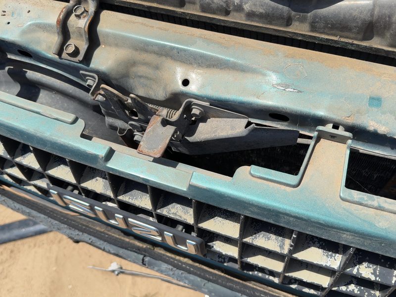 1990-1997 Isuzu Rodeo Radiator Support