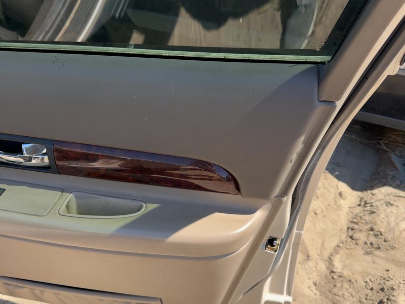 2000-2002 Lincoln LS Front Door Trim Panel RH