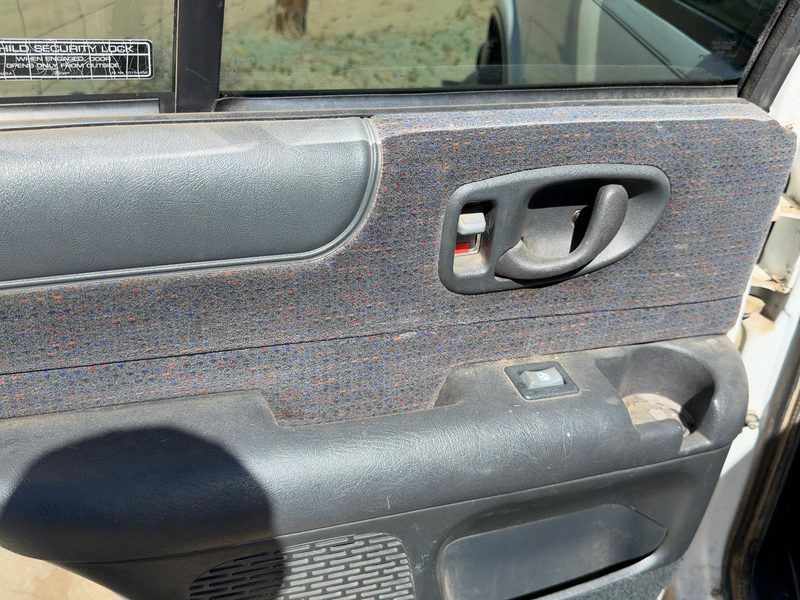 1998-2003 Blazer S10/jimmy S15 Rear Door Trim Panel LH