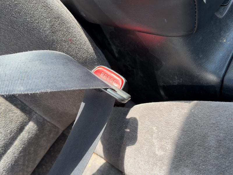 1998 Nissan Maxima Front Seat Belt RH