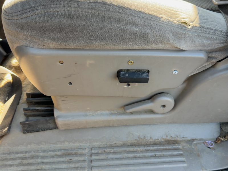 2003 Chevy/gmc Suburban 1500 Series Seat Track LH