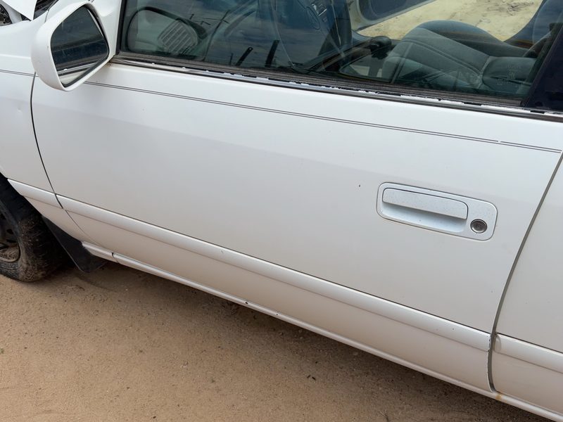 1997-2001 Toyota Camry Front Door LH