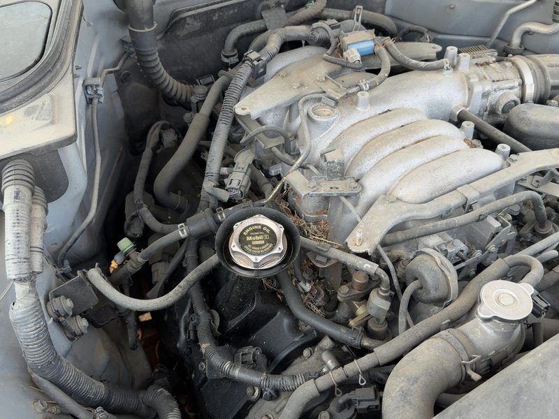 2003-2005 Infiniti FX Series Cylinder Head