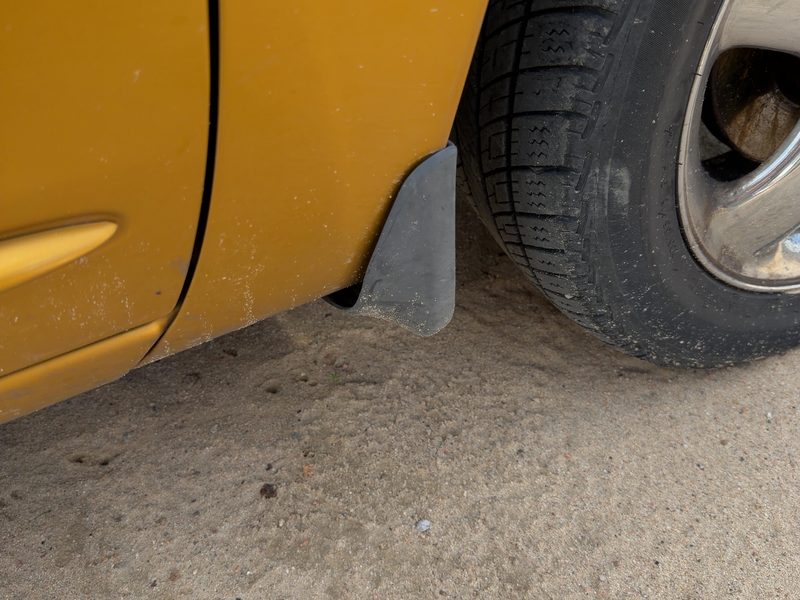 2002 Pt Cruiser Fender Moulding RH