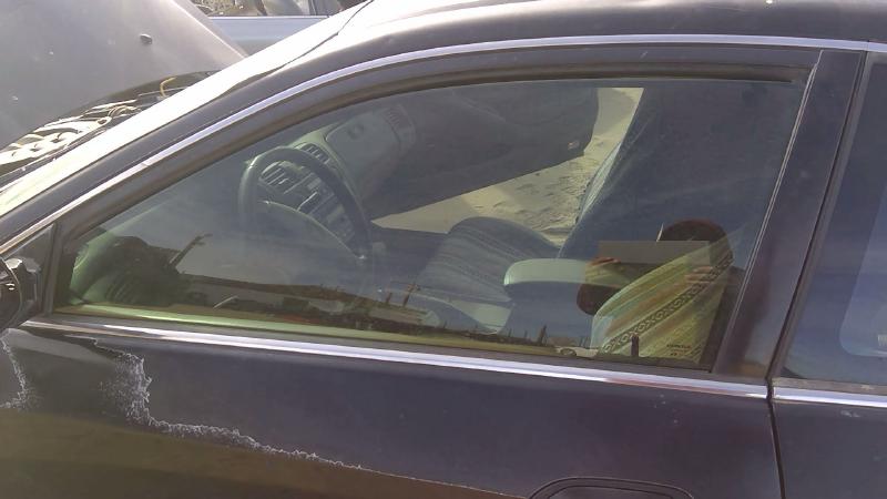 1998-2002 Honda Accord Front Door Glass/Window LH