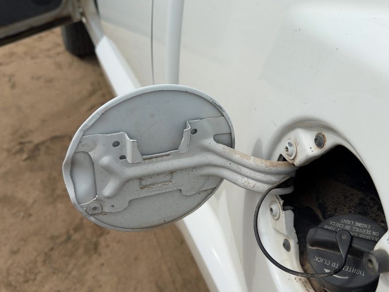 1997-2011 Dodge Dakota (mid-size) Fuel Tank Door