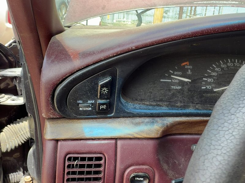 1994-1995 Oldsmobile Eighty-eight (80 & Up) Dash Panel