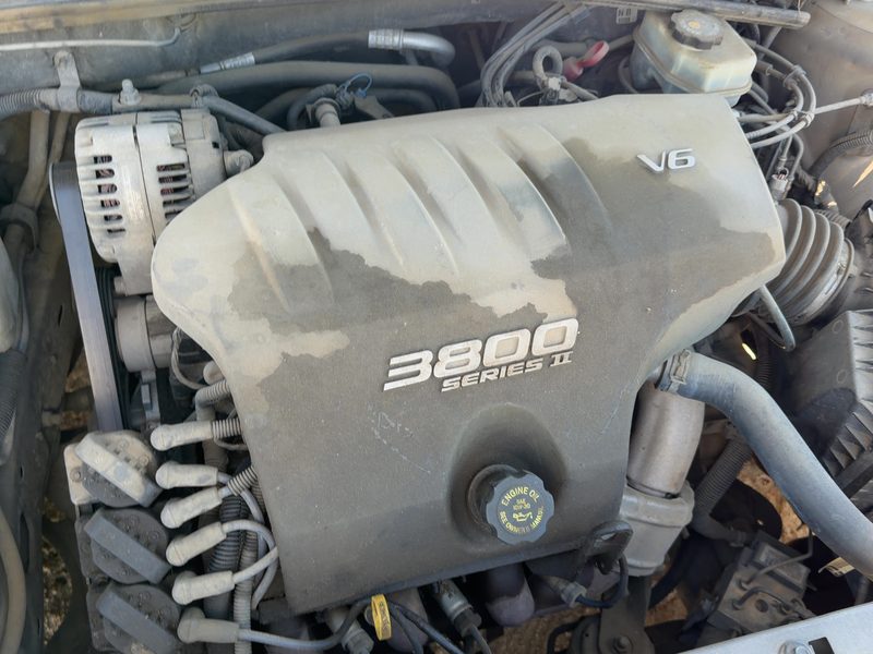 2001 Buick Lesabre (80 & Up) Engine Cover