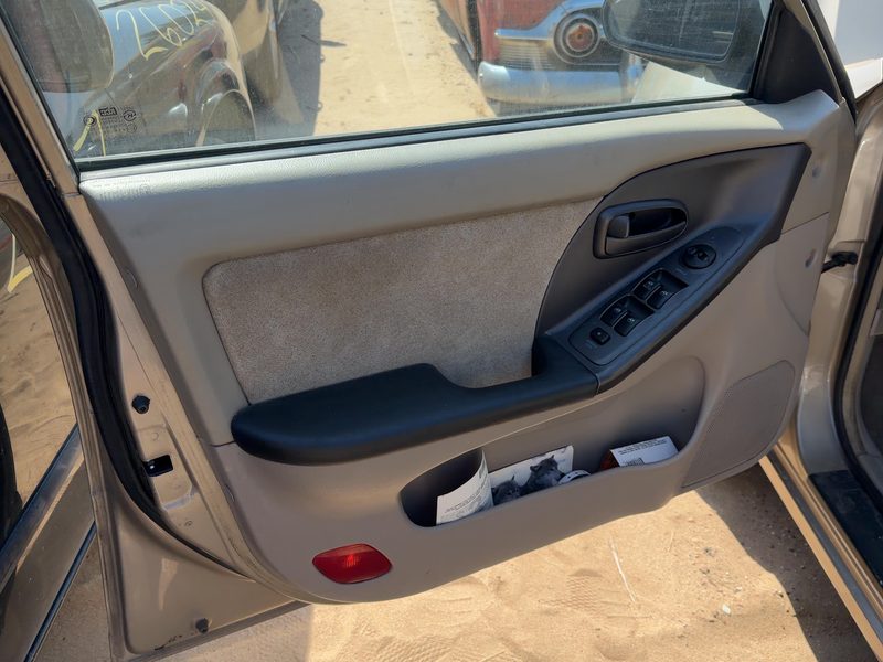 2001-2003 Hyundai Elantra Front Door Trim Panel LH