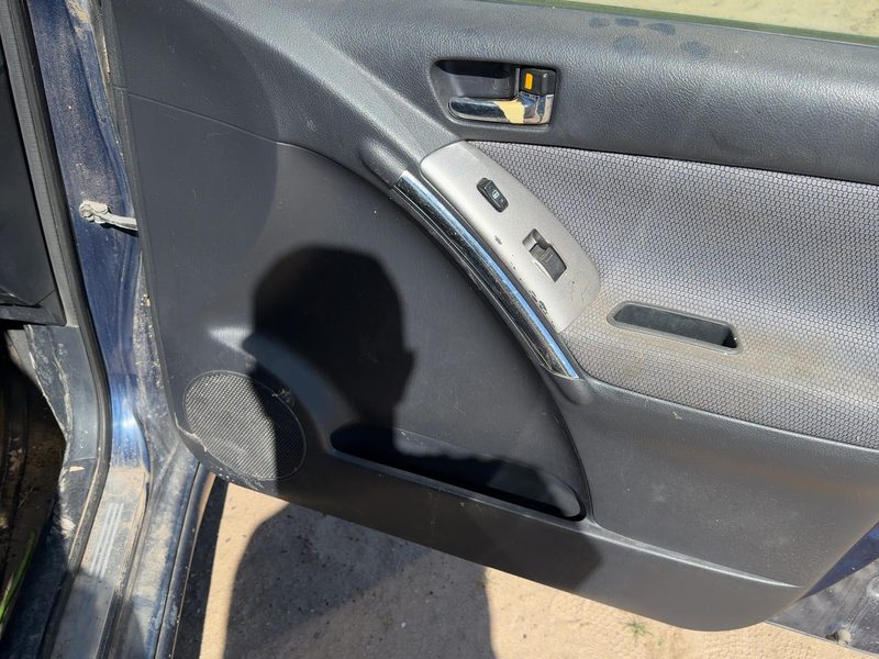 2005-2008 Toyota Matrix Front Door Trim Panel RH