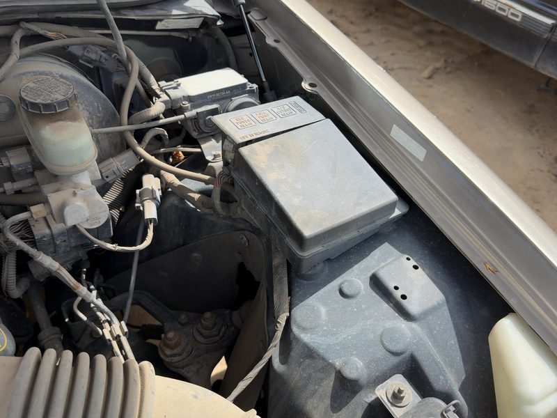 2002 Mercury Grand Marquis (79 & Up) Engine Fuse Box