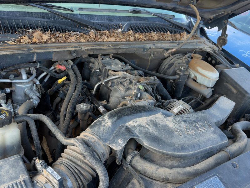 2000-2004 Chevy/gmc Suburban 1500 Series Engine Assembly/Motor