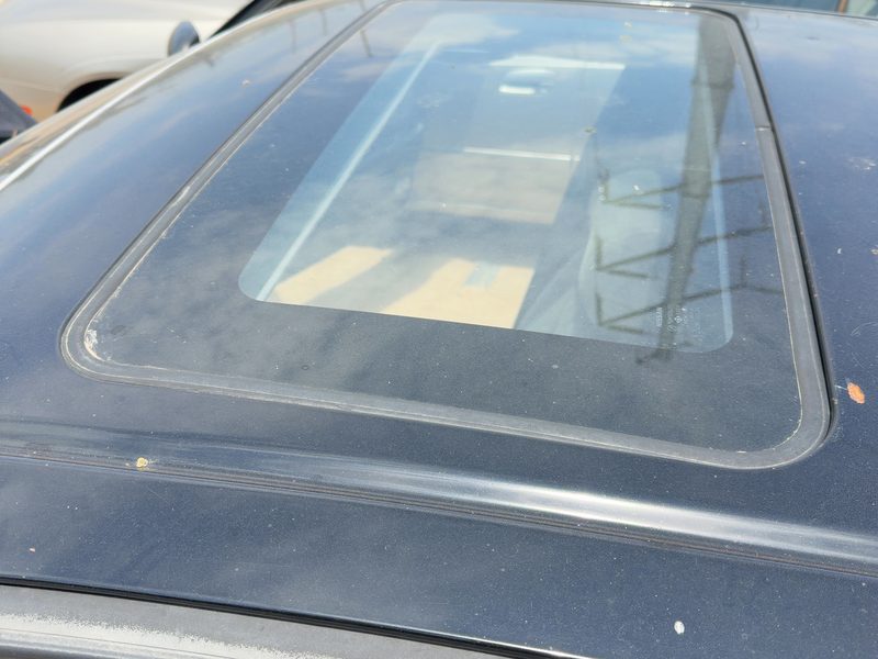 1998-1999 Nissan Maxima Roof Glass (Glass Only)