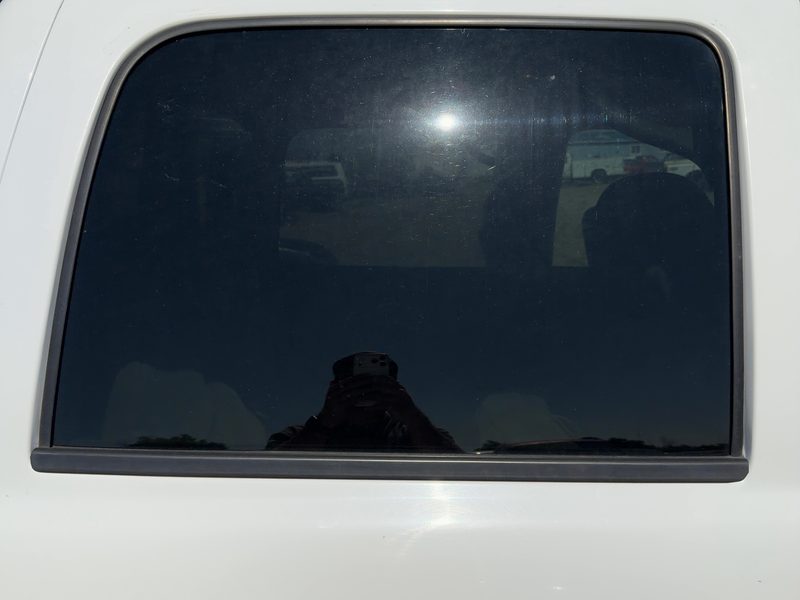 2000-2007 Chevrolet 2500 Silverado Pickup Rear Door Glass/Window RH