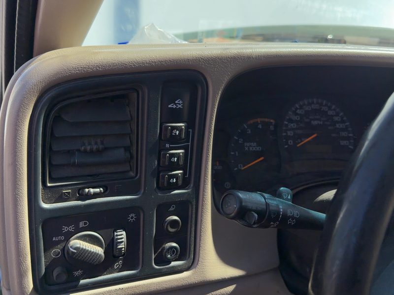 2005-2007 Chevrolet 2500 Silverado Pickup Dash Panel