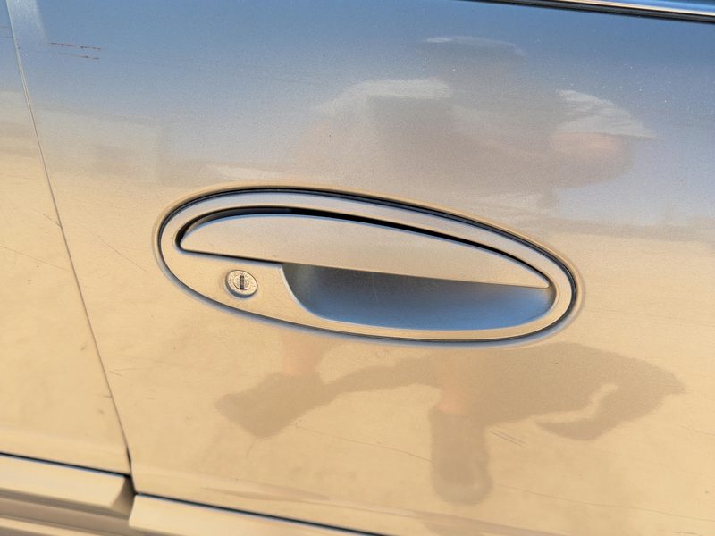 2000-2003 Buick Lesabre (80 & Up) Outside Door Handle RH