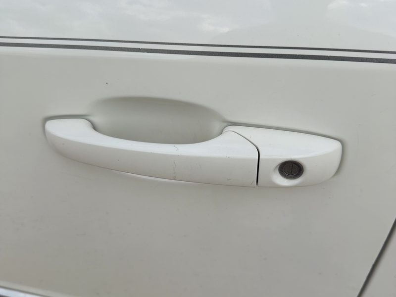 2010-2020 Chrysler Town & Country Outside Door Handle LH