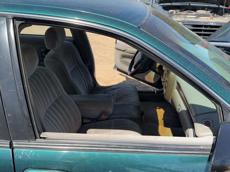 1995-2001 Lumina (also See Lumvan) Front Door Glass/Window RH
